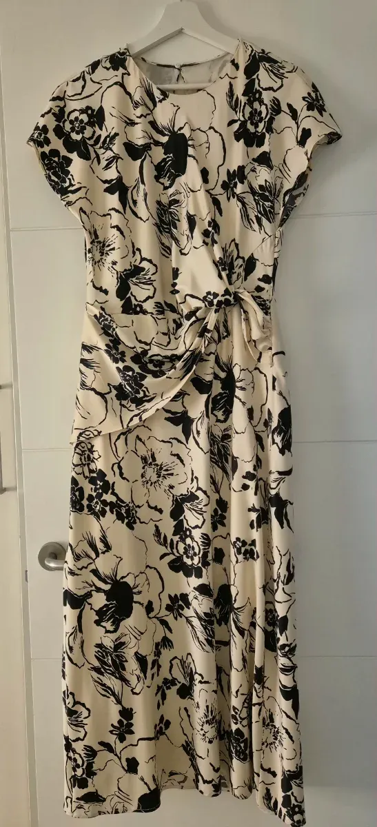 Vestido raso estampado floral