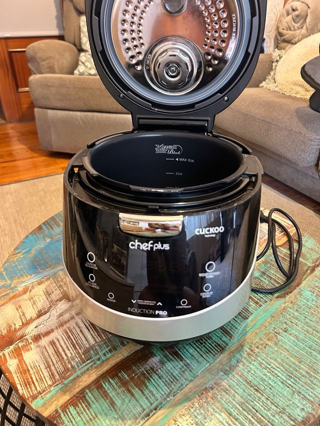 Robot Cocina Cuckoo Induction Pro + Licuadora