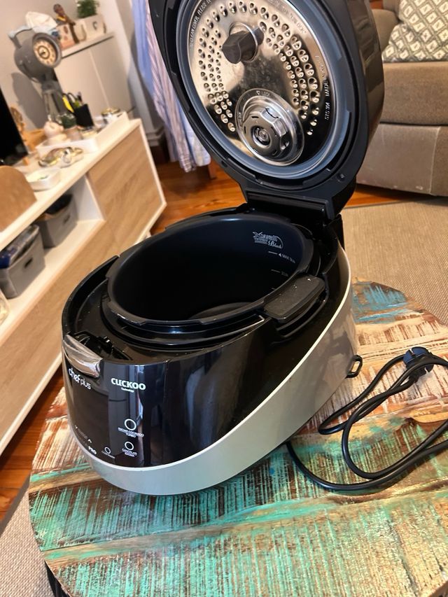 Robot Cocina Cuckoo Induction Pro + Licuadora