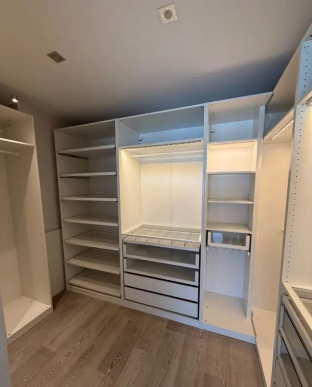 Assemblatore di mobili professionale