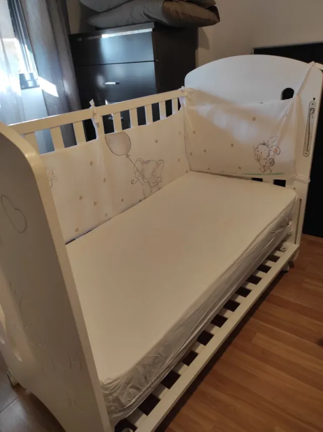 Cuna bebé con colchón