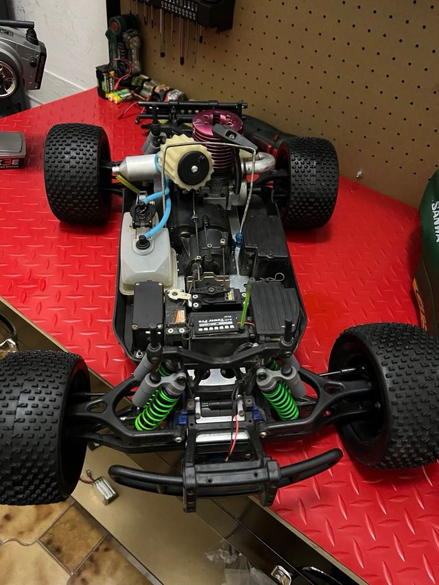 Auto RC Thunder Tiger MTA4 S28