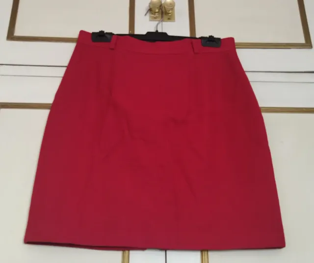 Falda de invierno roja