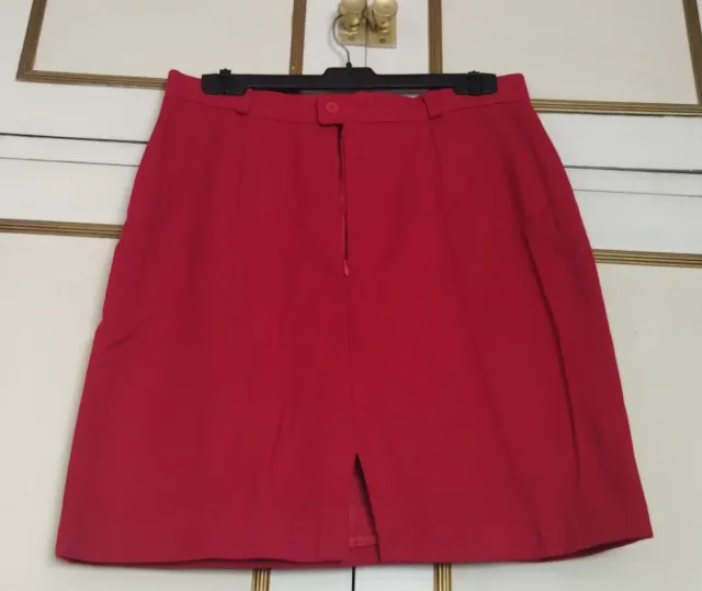 Falda de invierno roja