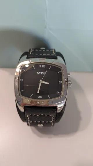 Reloj Fossil Cuadrado Negro y Plateado