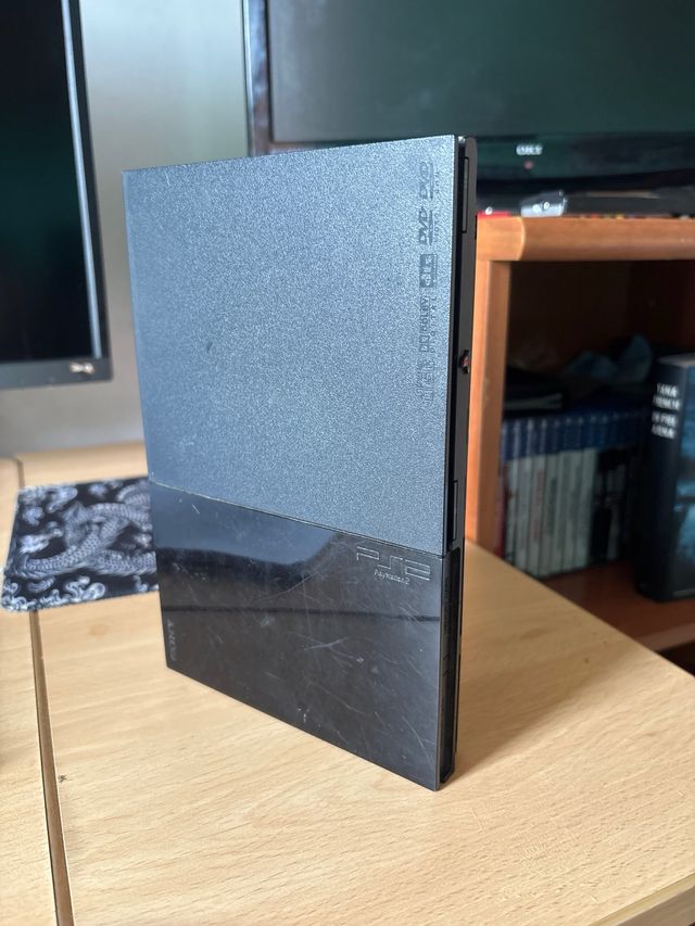 PS2 Slim + Memory Card