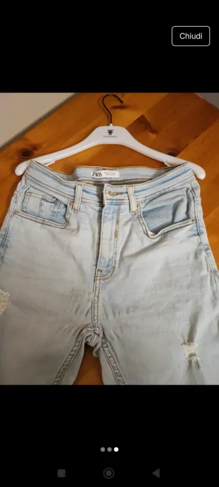 Jeans donna strappati azzurri