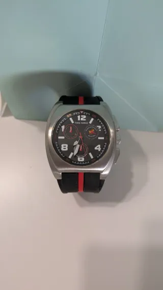 Reloj Time Force Negro y Plateado