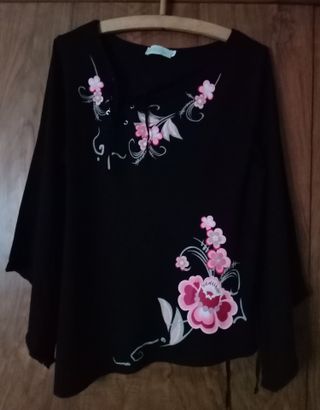 Top mujer negro con flores rosa XXL