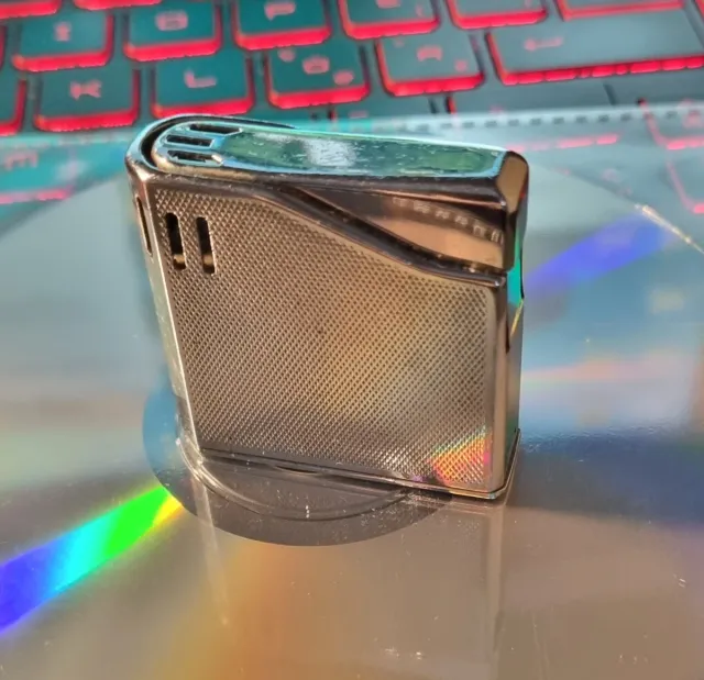 Accendino metallo design moderno