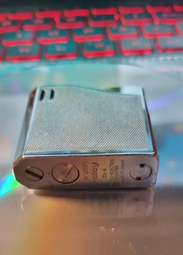 Accendino metallo design moderno