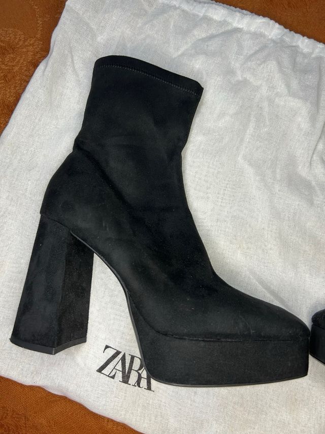 Botas Zara Plataforma Tacón Negro