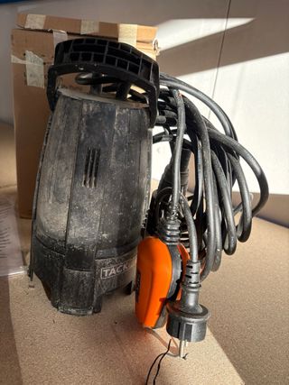 Pompa sommergibile TACKLIFE