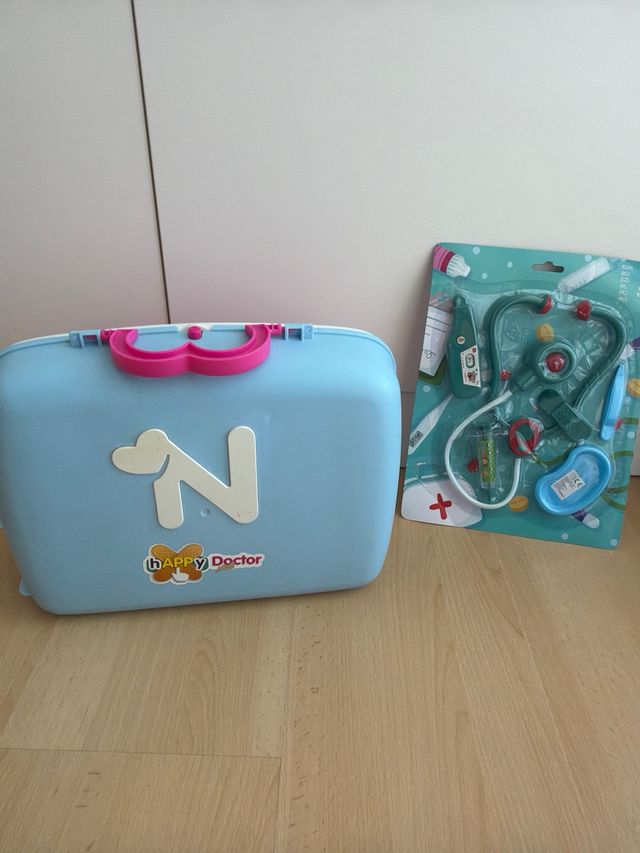 Maletín Médico Nenuco con Accesorios