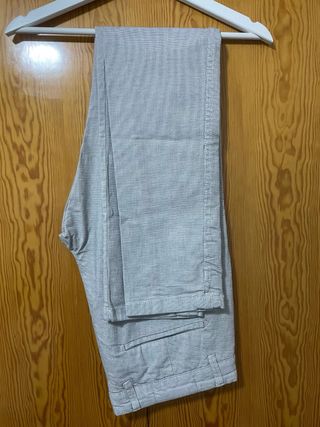 Pantalones Chinos 10€ cada uno