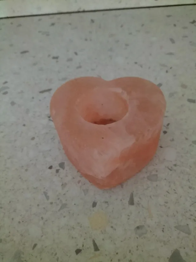 Porta candele a forma di cuore in salgemma