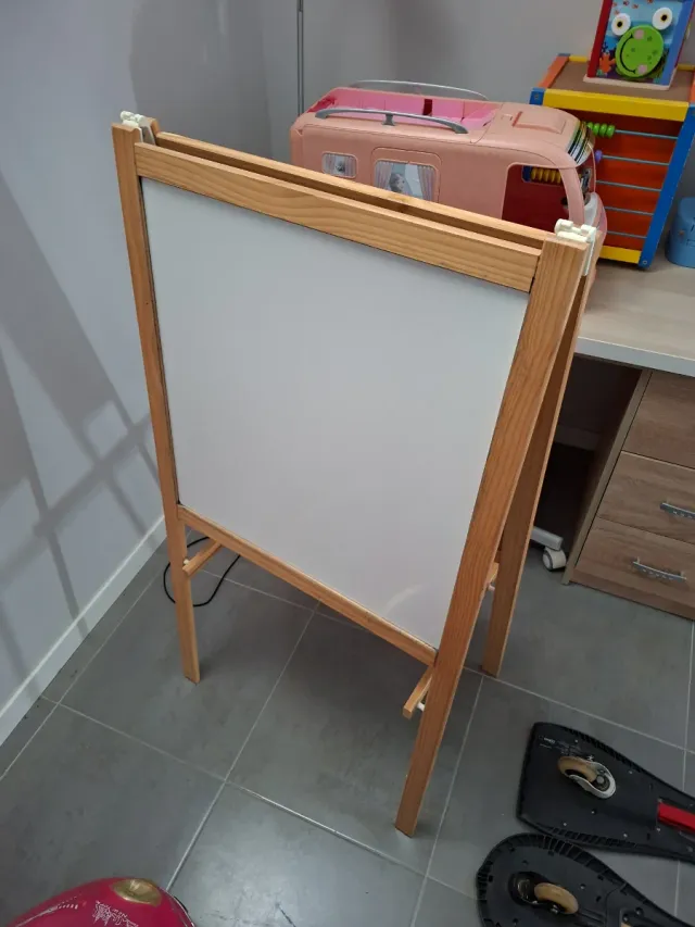 Pizarra Infantil IKEA