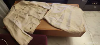 Conjunto mujer beige  Leé descripción