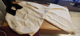 Conjunto mujer beige  Leé descripción