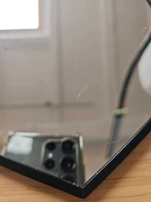 Espejo hexagonal de mesa. Posabotellas.