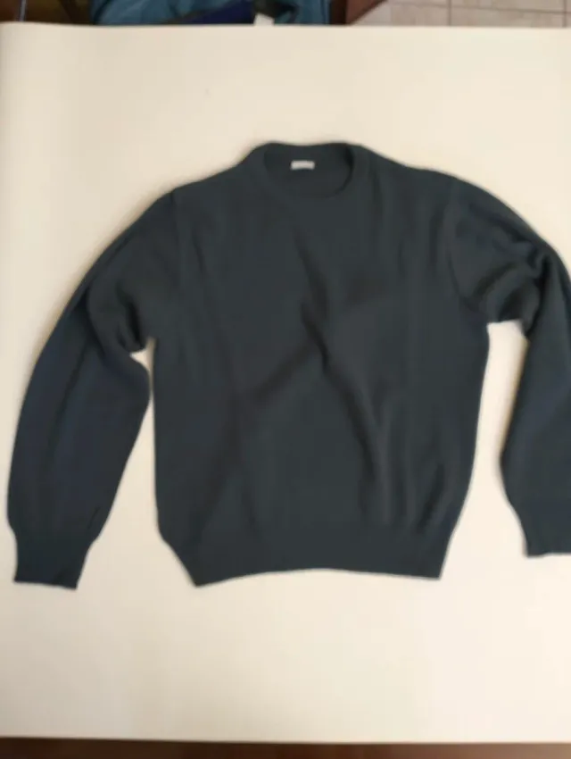 Maglione grigio girocollo