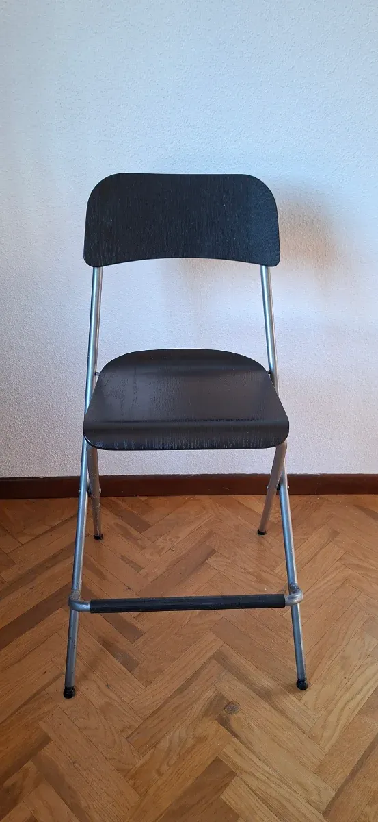 Taburete plegable Ikea madera y metal