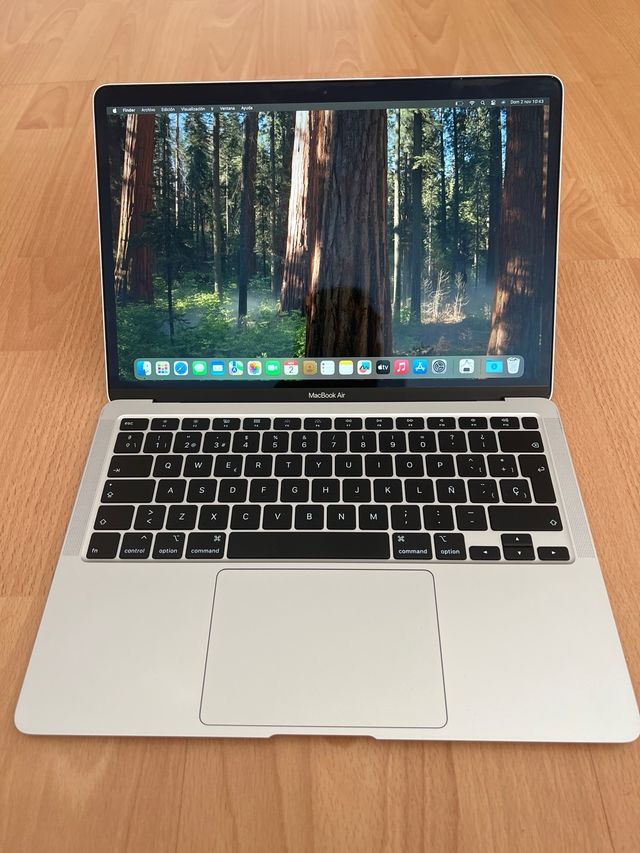 MacBook Air 1.1GHz Intel Core i5 Plata 2020