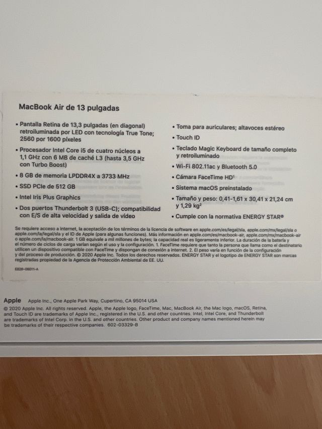 MacBook Air 1.1GHz Intel Core i5 Plata 2020