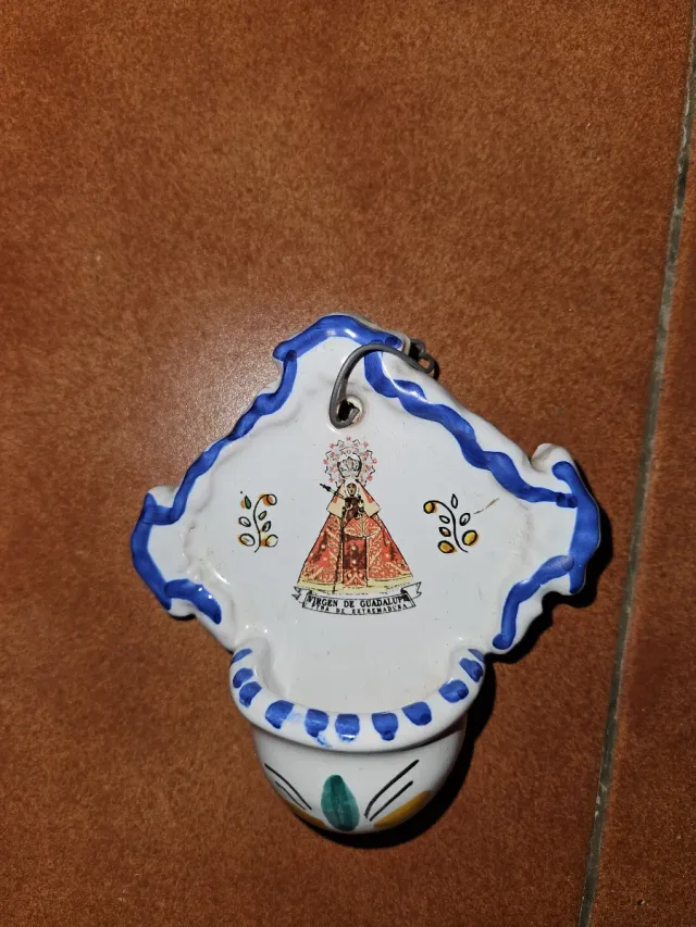 Pila de agua bendita Virgen de Guadalupe