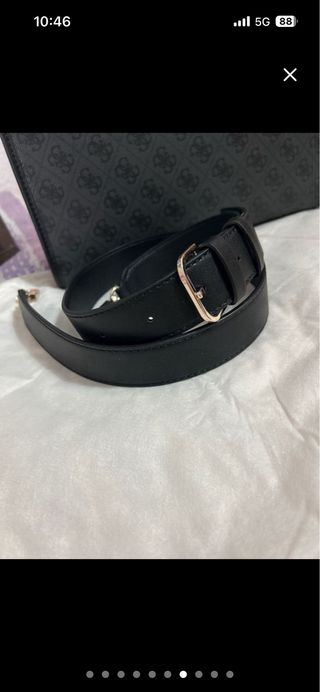 Bolso Guess Negro/Gris Monogram