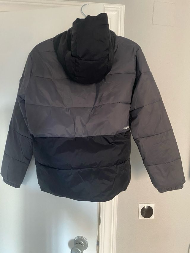 Chaqueta Quiksilver gris y negra