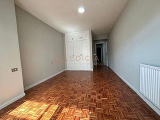 Piso en alquiler en Areal – Zona Centro en Vigo