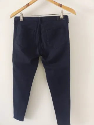 Pantalón azul marino