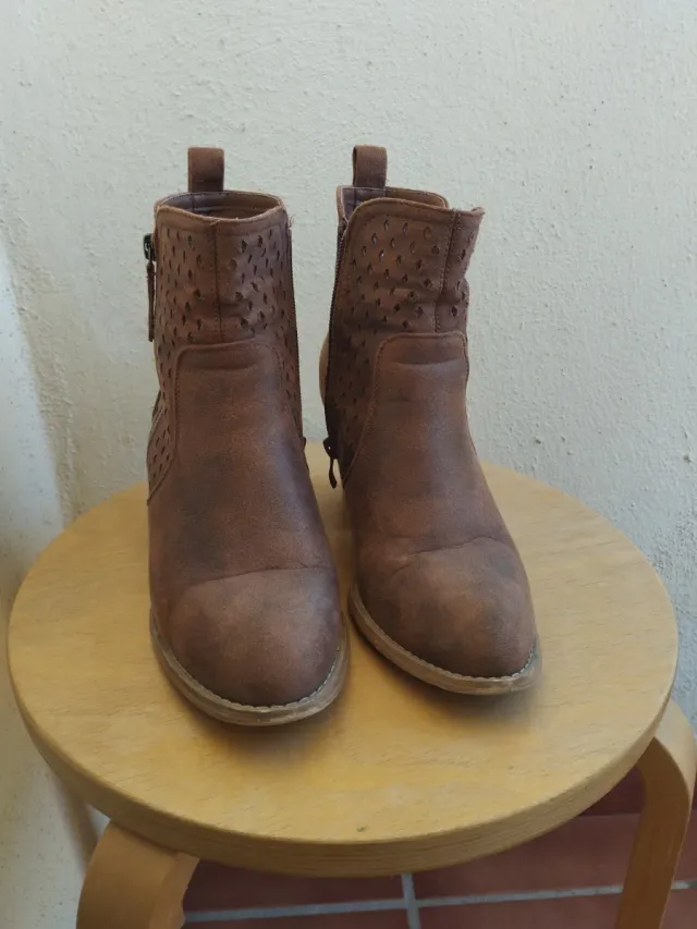 Botas de piel marrones