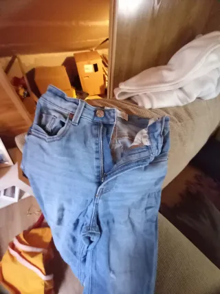 Abbigliamento firmato in varie taglie