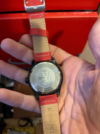 Reloj Lotus Negro y Rojo