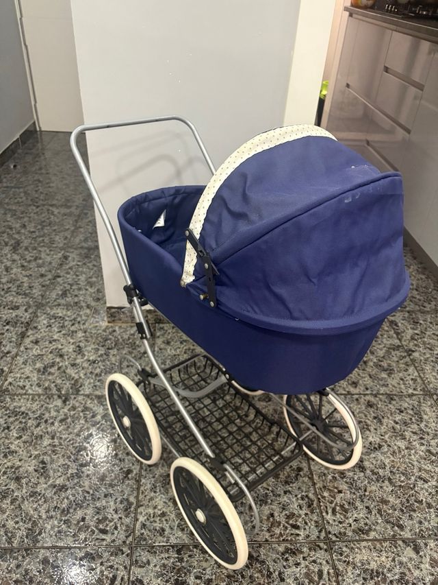 Carrello portagiochi blu