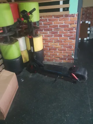 Patinete Eléctrico Negro