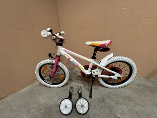 Bicicleta infantil CUBE 16 pulgadas