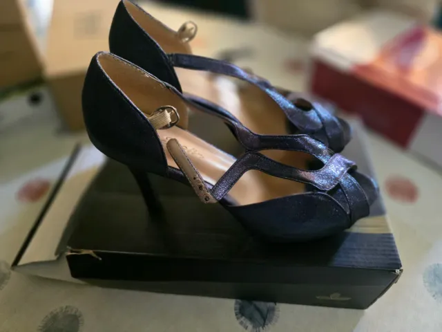 Zapatos fiesta azul brillante talla 40