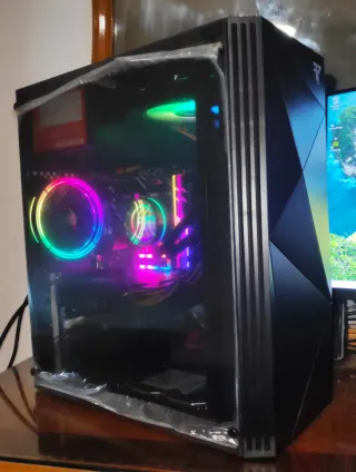 PC I7 12700K, 16 GB, RTX 4060 A 16 GB.