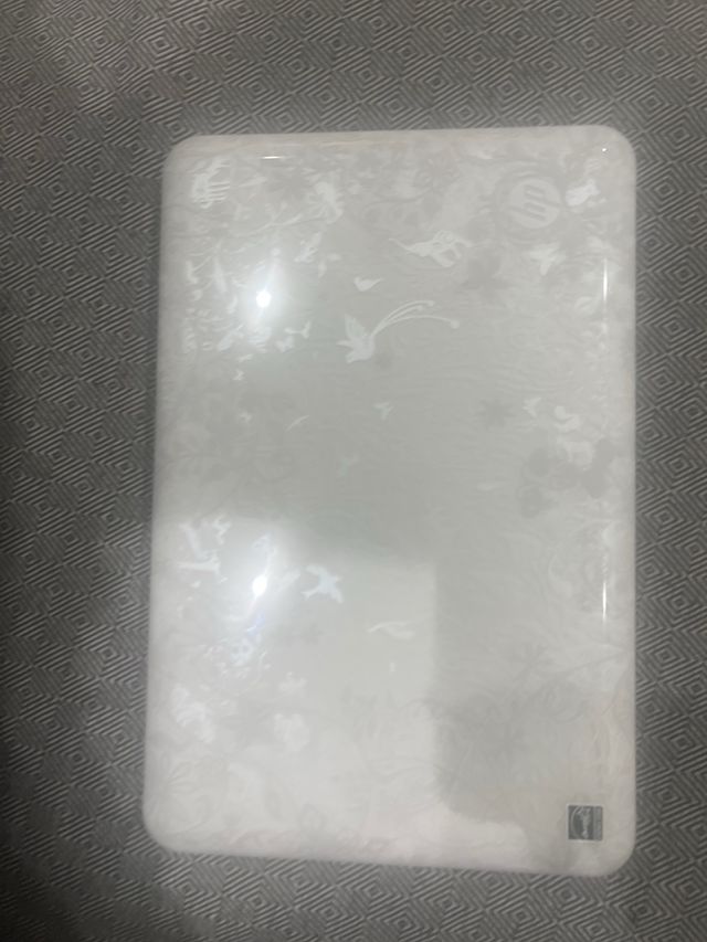 Portátil HP Blanco y Negro