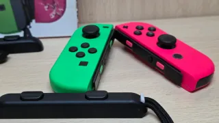 Joy-Con Nintendo Switch Verdi e Rosa