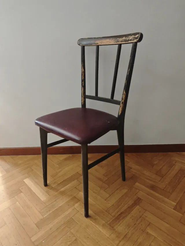 Sedia in legno e pelle