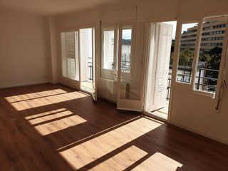 Edificio en venta en Santa Eugènia en Girona