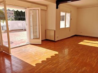 Edificio en venta en Santa Eugènia en Girona