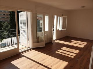 Edificio en venta en Santa Eugènia en Girona