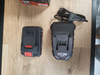 Batería y Cargador Parkside 20V 2Ah