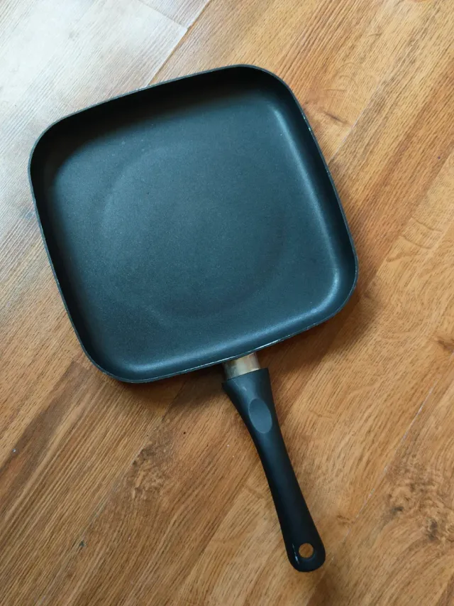 Sartén cuadrada antiadherente
