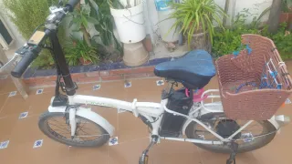 Bicicleta eléctrica plegable blanca ,wateria,nueva